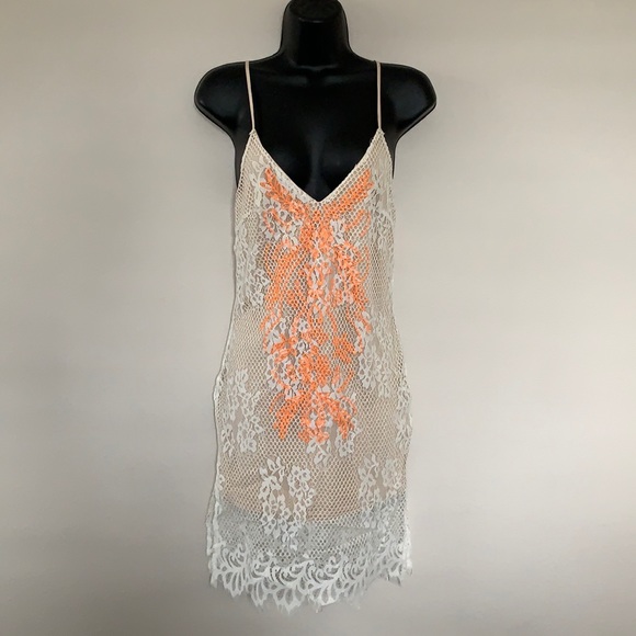 ASTR the Label Nude and Orange Lace Overlay V Neckline Slip Dress - Picture 4 of 14